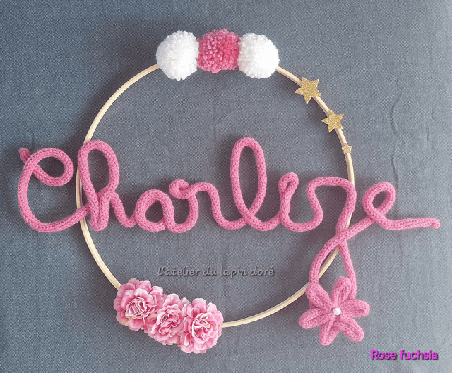 Couronne tricotin personnalisée - Avec fleurs artificielles